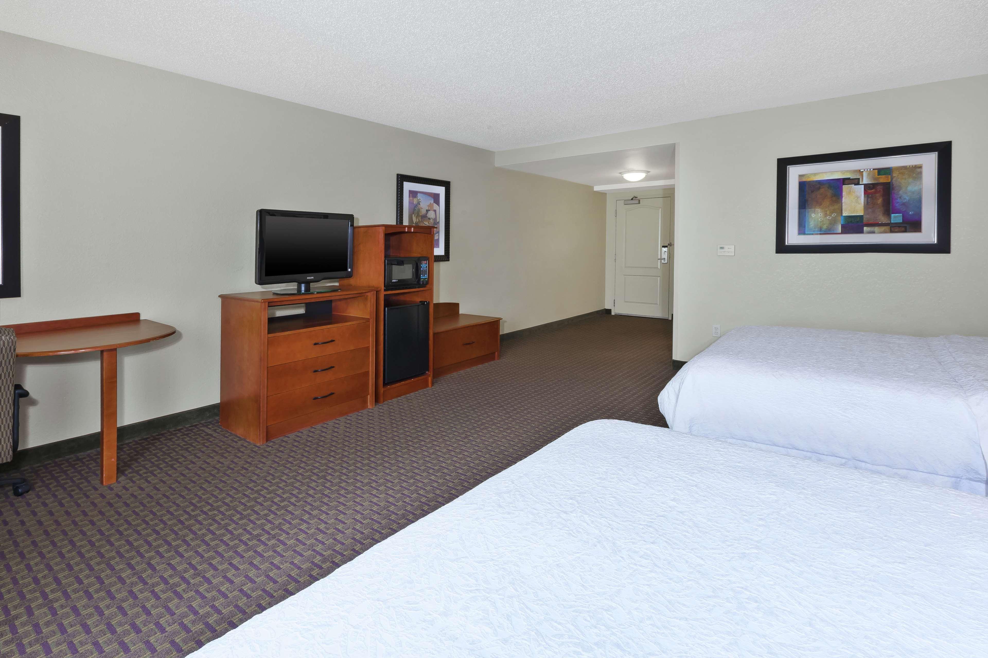 Hampton Inn & Suites Grand Rapids-Airport 28Th St Каскейд Экстерьер фото