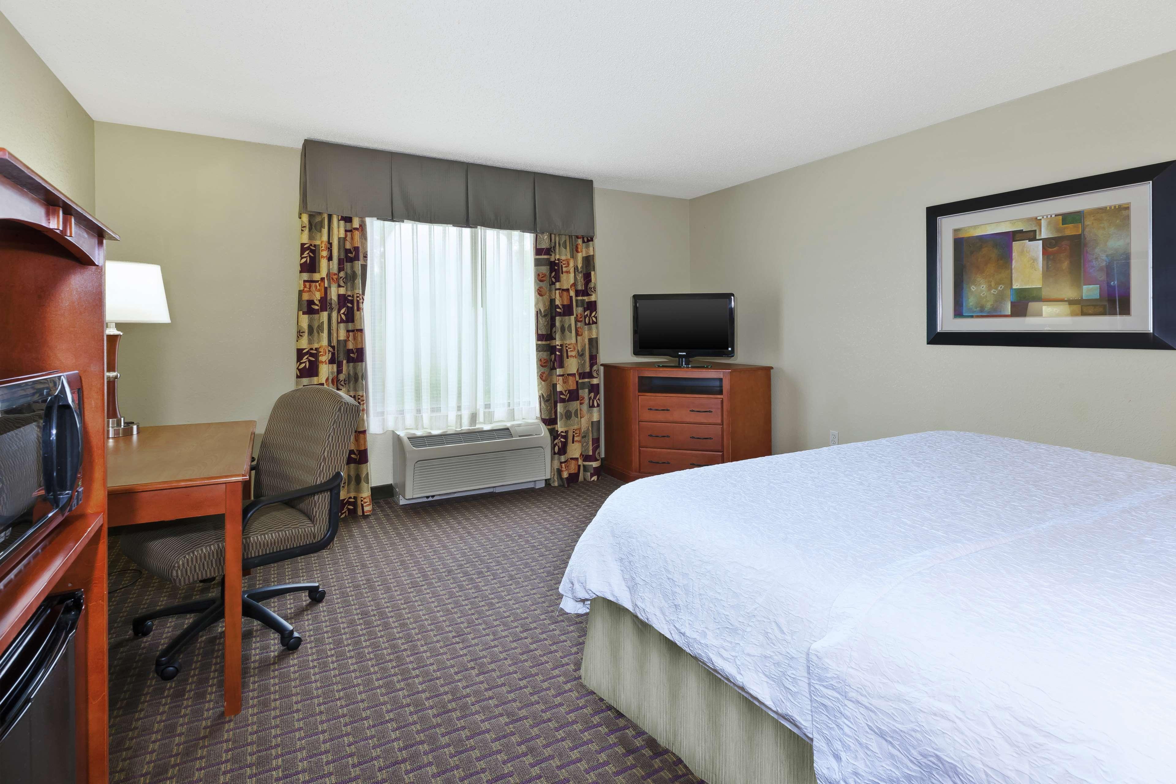 Hampton Inn & Suites Grand Rapids-Airport 28Th St Каскейд Экстерьер фото