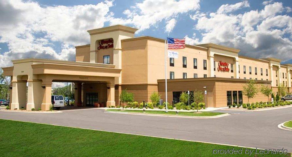 Hampton Inn & Suites Grand Rapids-Airport 28Th St Каскейд Экстерьер фото